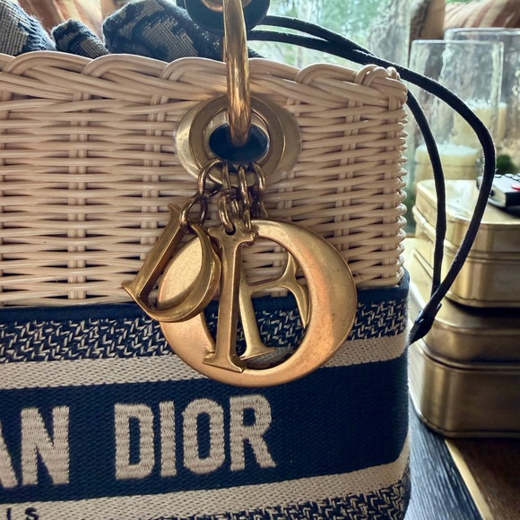 Christian Dior Lady Dior Bag Wicker & Navy Blue Oblique Canvas Medium $6300 - Picture 9 of 13